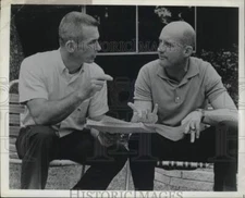1966 Press Photo Astronauts Eugene Cernan and Tom Stafford relax together