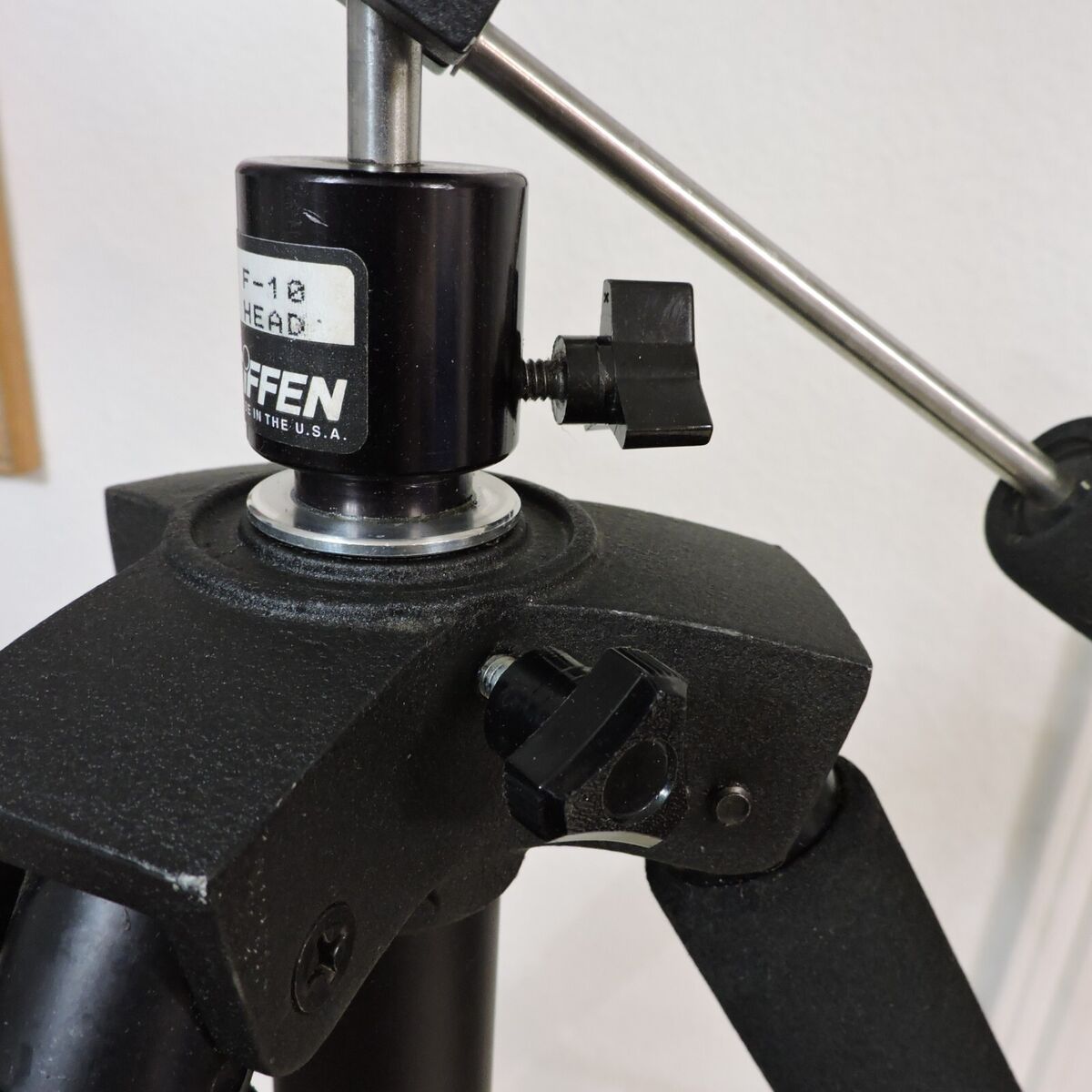 Davis And Sanford Tiffen Model F-10 Fluid Head Tripod | eBay Davis And Sanford Tiffen Model F-10 Fluid Head Tripod | eBay