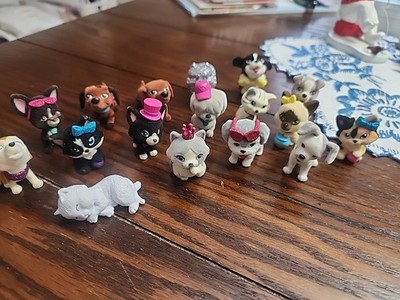 Mixed Lot of 17 Puppy Kitty In My Pocket And Barbie Pets Flocked Animals Figures