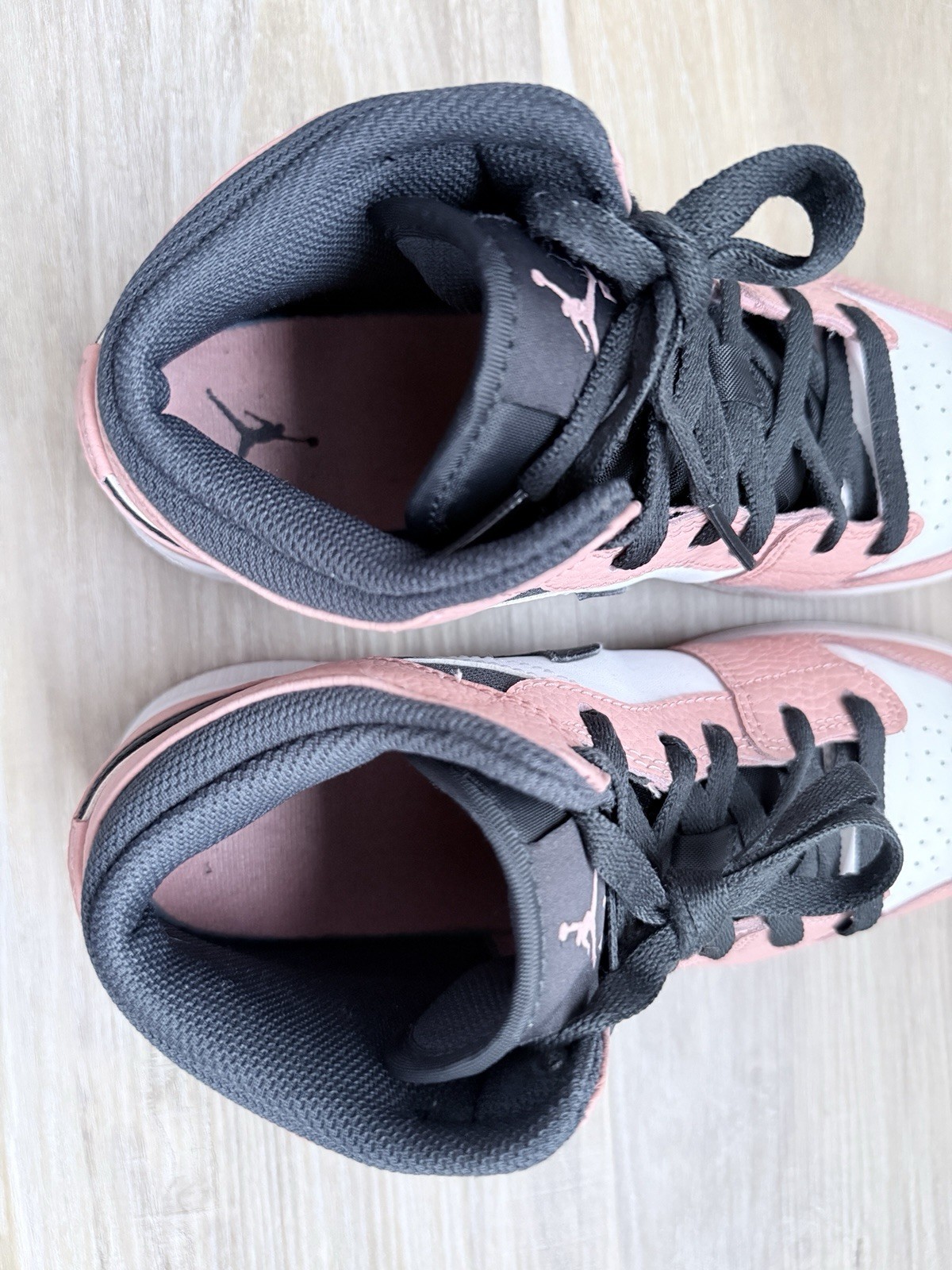 Jordan 1 Mid GS Pink Quartz Size 7Y thumbnail 7