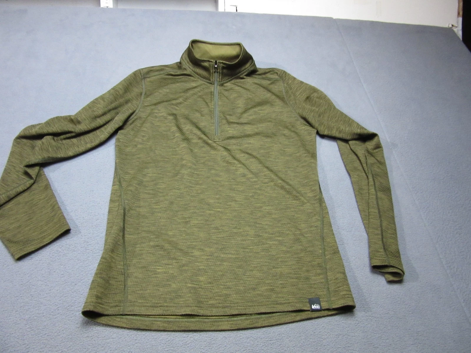 REI Top Mens Small Green Midweight Base Layer Warm Up Mock Neck Hiking Half Zip