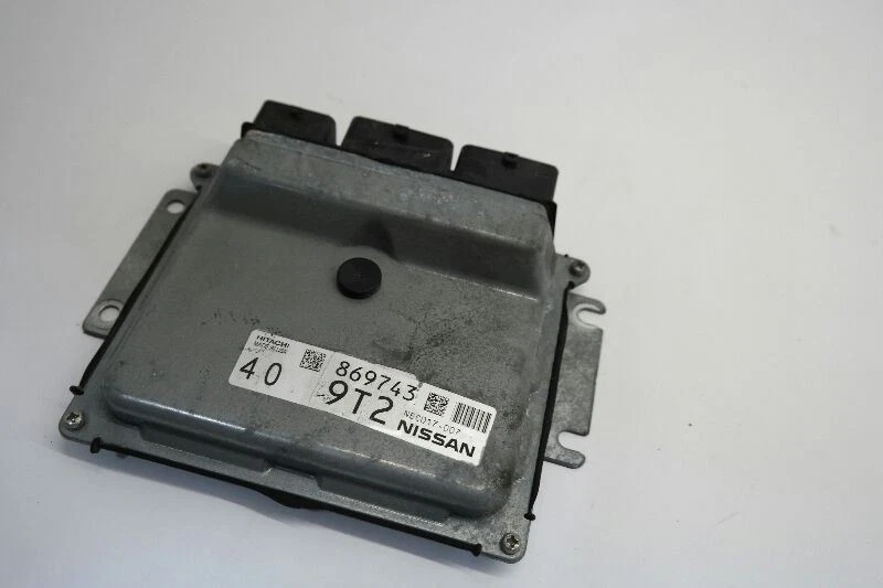 Módulo de control electrónico ECM motor Nissan Pathfinder 15 16  Foto 3 de 4