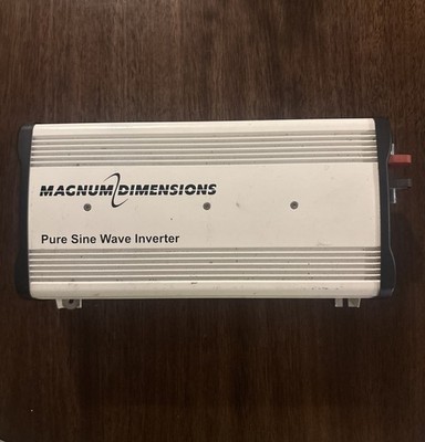 MAGNUM CSW1012 1000W 8.3 AMP CONTINOUS PURE SINE WAVE DC TO AC POWER INVERTER