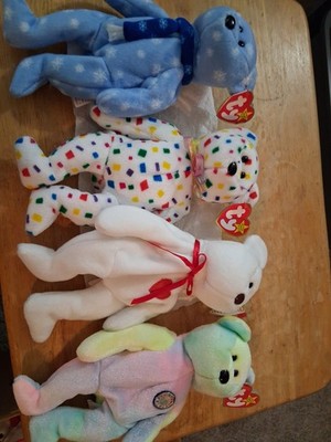 Ty Beanie Babies Valentino, B.B. Bear, Ty 2K,  1999 Holiday Teddy