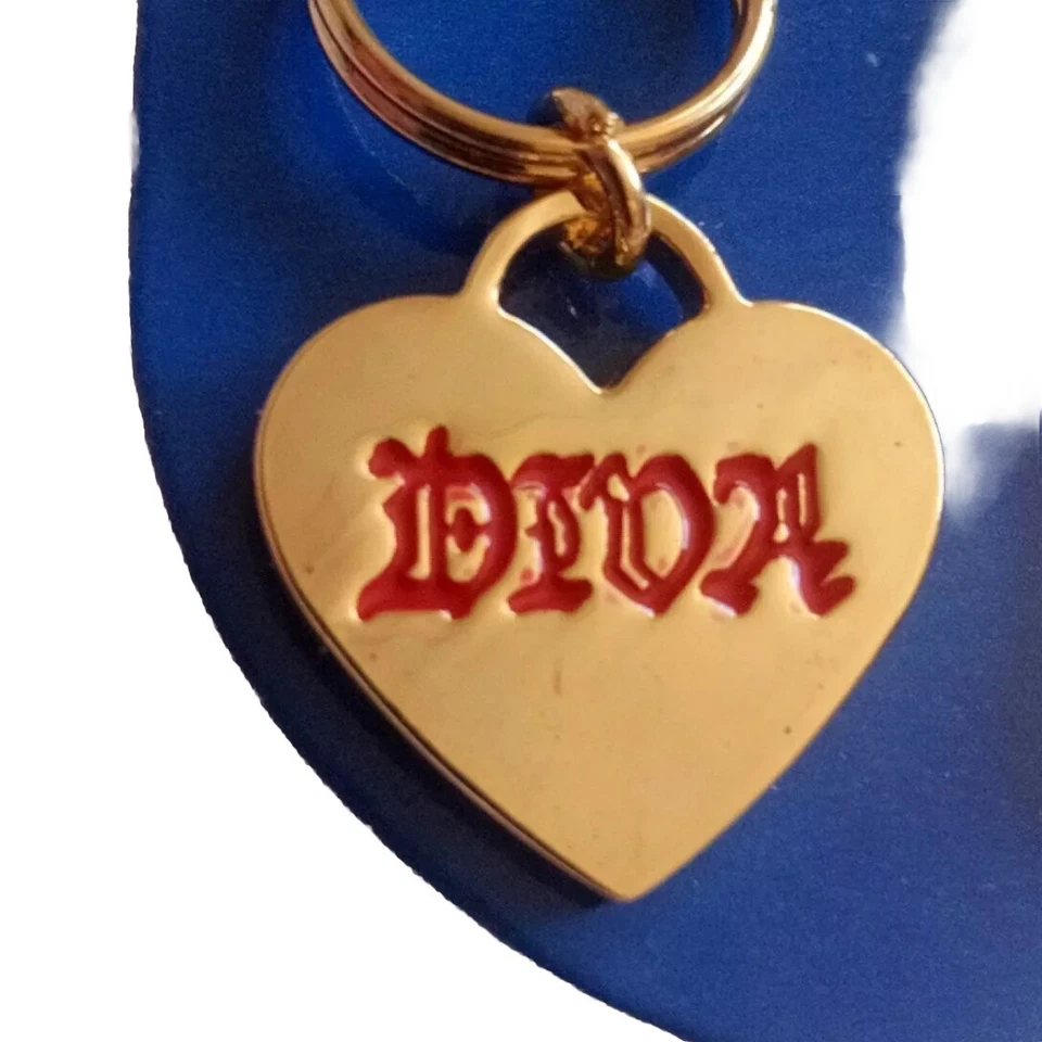 Conjunto de dije de collar de perro pata superior 2 piezas corazón de diva tono dorado metal nuevo rojo brillante  Foto 3 de 4