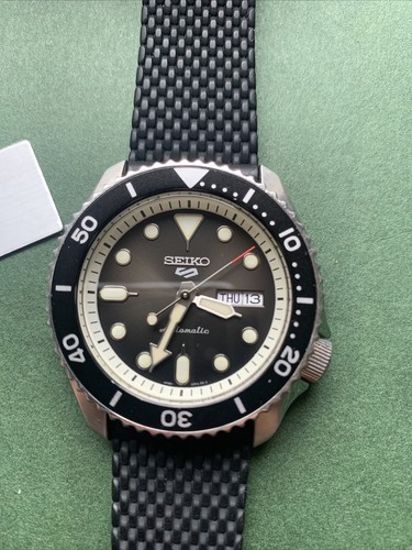 Seiko 5 Diver’s Automatic Watch