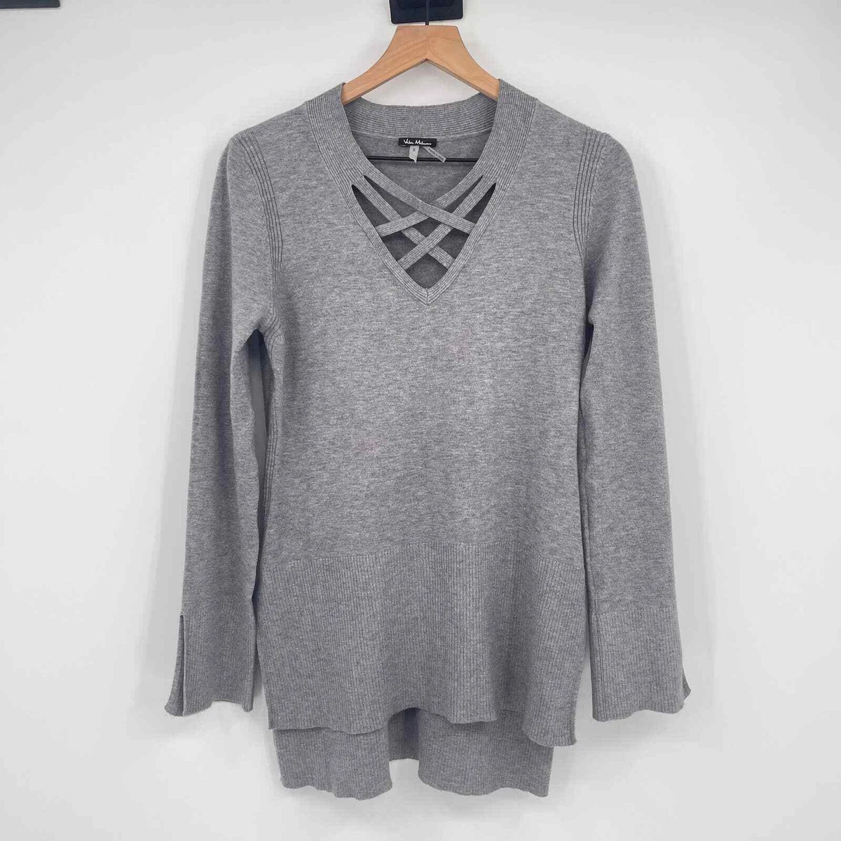 Criss cross v neck sweater outlet
