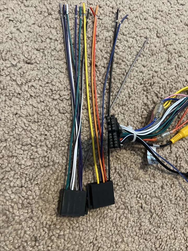 BLAUPUNKT CAR 2 DIN 6.2" Stereo San Diego 530 for Wire Harness 20 pins Plug - Image 4 of 4