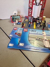 Lego City 3368 Space Center & 3365 Moon Buggy
