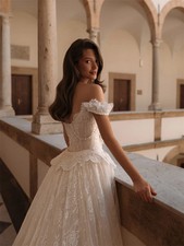 Elegant Off Shoulder Mermaid Wedding Dress with Sleeveless Zipper Bridal Gown