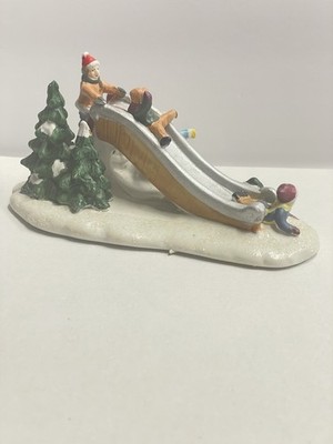 Cobblestone Corners 2001 Christmas Village Children On Slide