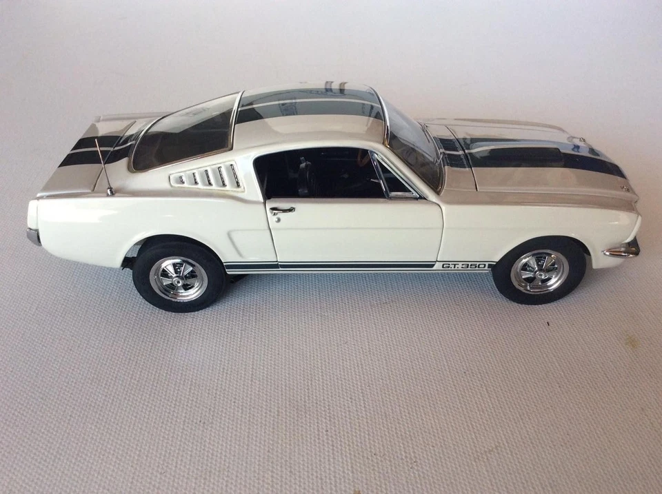 Franklin Mint 1965 Shelby Mustang GT350,1/24,白色,B11TY26,盒子和所有纸 — 第 2/4 张图片