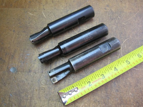 1 Valenite CENTRE-DEX S-VMSP-100R90CCEC coolant thru indexable 1" end mill 