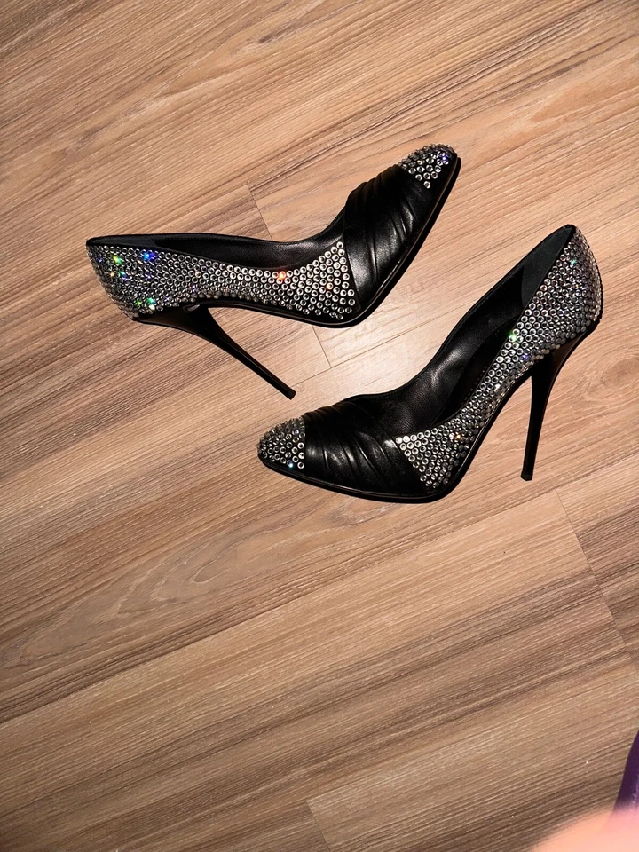 NUEVO: EE. UU. 8 bombas Giuseppe Zanotti con cristales de Swarovski Foto 3 de 4