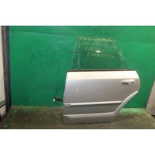 Porte arrière et accessoires Subaru OUTBACK