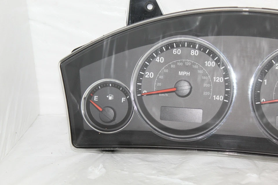 Panel de instrumentos velocímetro 08 Grand Cherokee Commander 109.037 millas Foto 3 de 4