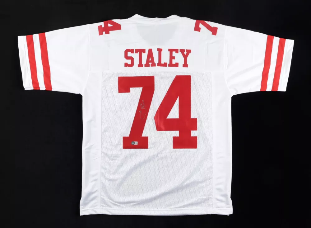 Joe Staley Signed San Francisco 49er Jersey (Beckett Hologram) 6xPro Bowl  O-Line