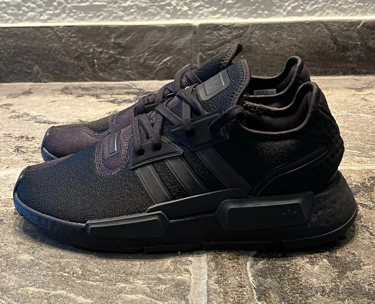Adidas NMD R1 Men\'s Black Carbon Reflective Shoe‎ Japanese Pull Tab Size 6 adidas NMD_R1 Black Carbon for Sale | Authenticity  main image 2