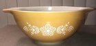 Vintage Pyrex Butterfly Gold 442 Cinderella Nesting Mixing Bowl 1.5 Quart