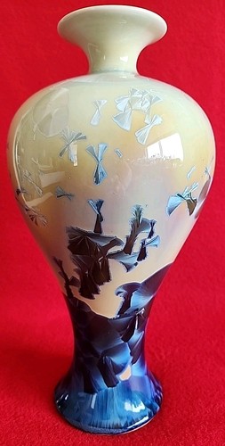 Vintage MCM Crystalline Iridescent Glaze Porcelain Abstract Vase 10.25" Tall - Picture 12 of 15