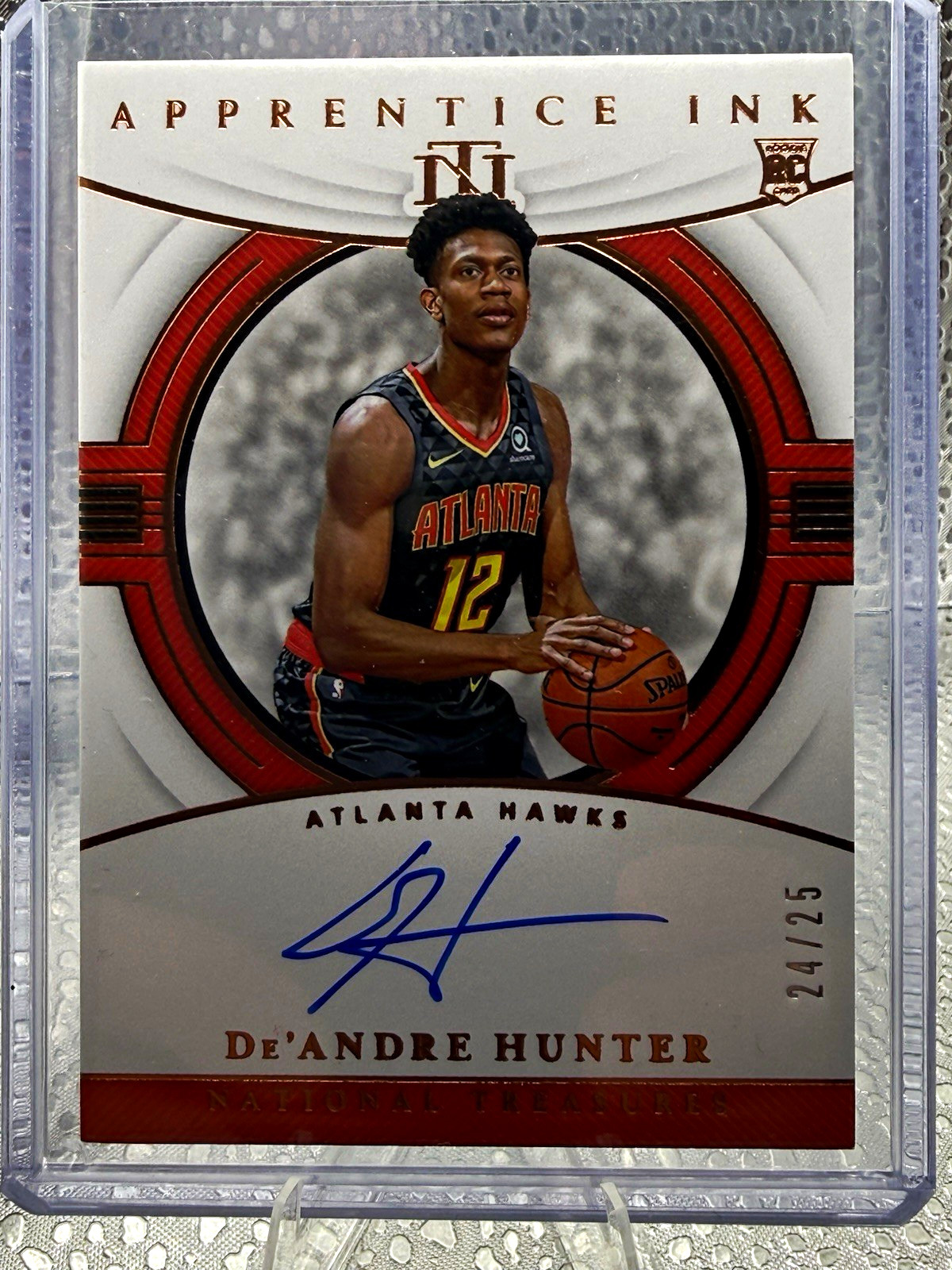 Panini National Treasures Apprentice Ink Bronze De'Andre Hunter RC Auto /25