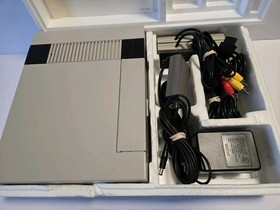 Consola Nintendo NES Control Deck Completa con Caja Original Limpia PROBADA