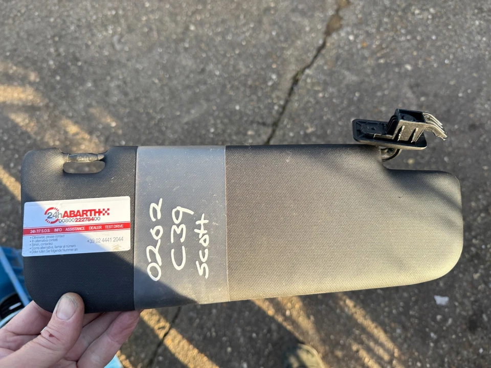 ПАРА СОЛНЦЕЗАЩИТНЫХ КОЗЫРЬКОВ FIAT 500 ABARTH 595 2017 - Изображение 2 из 4