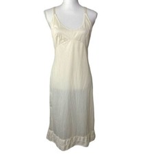 Vintage Movie Star ladies night gown cream colored size 36  made in USA