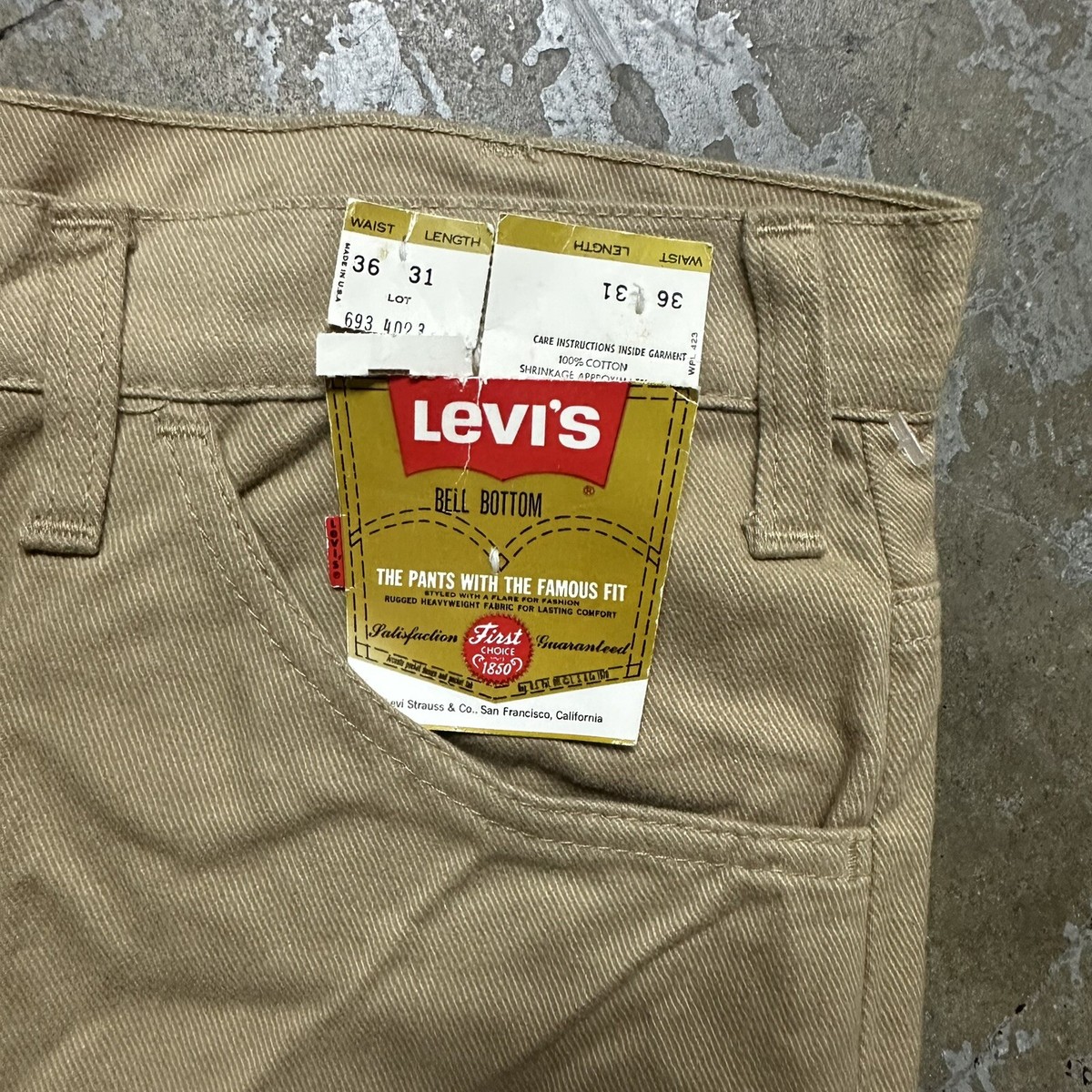 NWT Vintage 70s Levi's Bell Bottom Flare Pants 36x31 Made In NWT Vintage 70s Levi's Bell Bottom Flare Pants 36x31 Made In