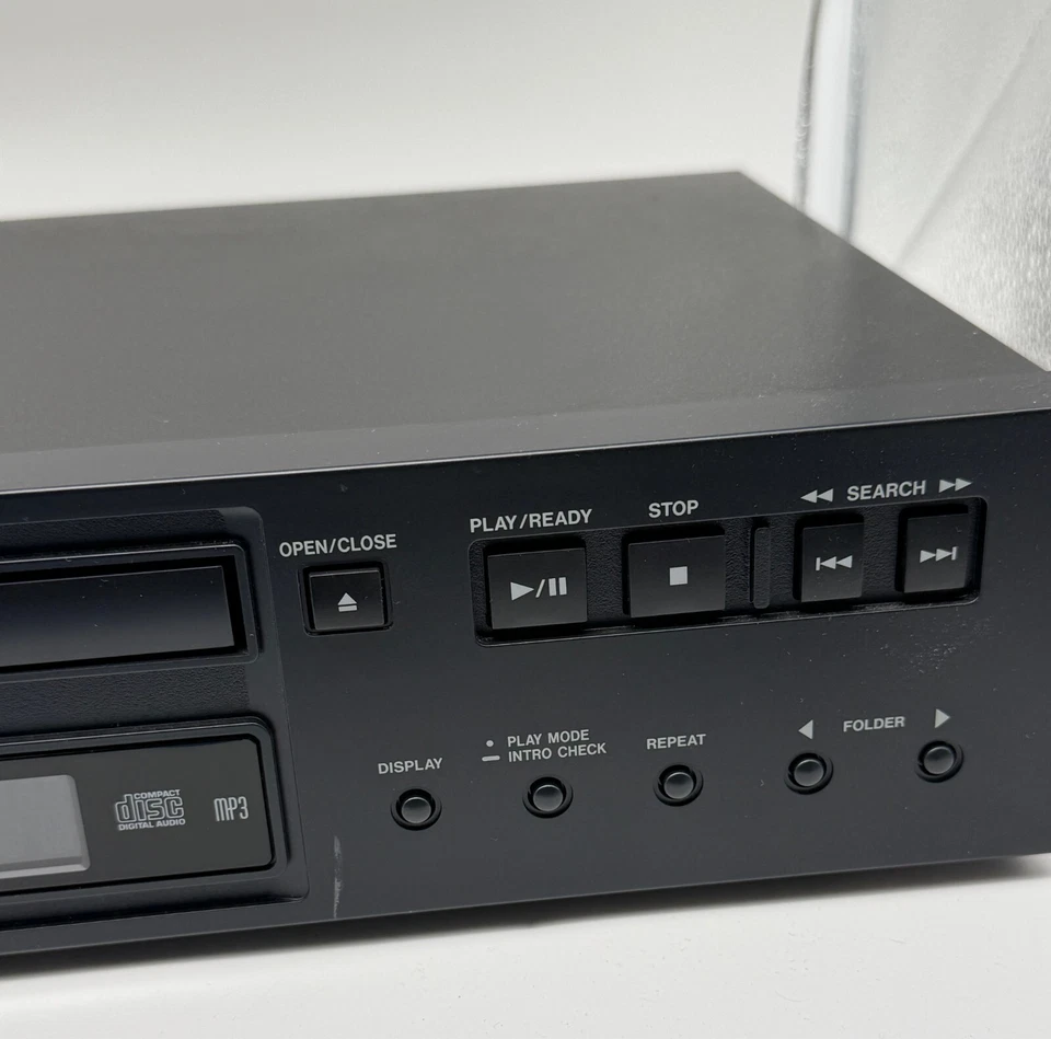 Tascam CD-200 Professioneller Audio CD-Player - Bild 3 von 3