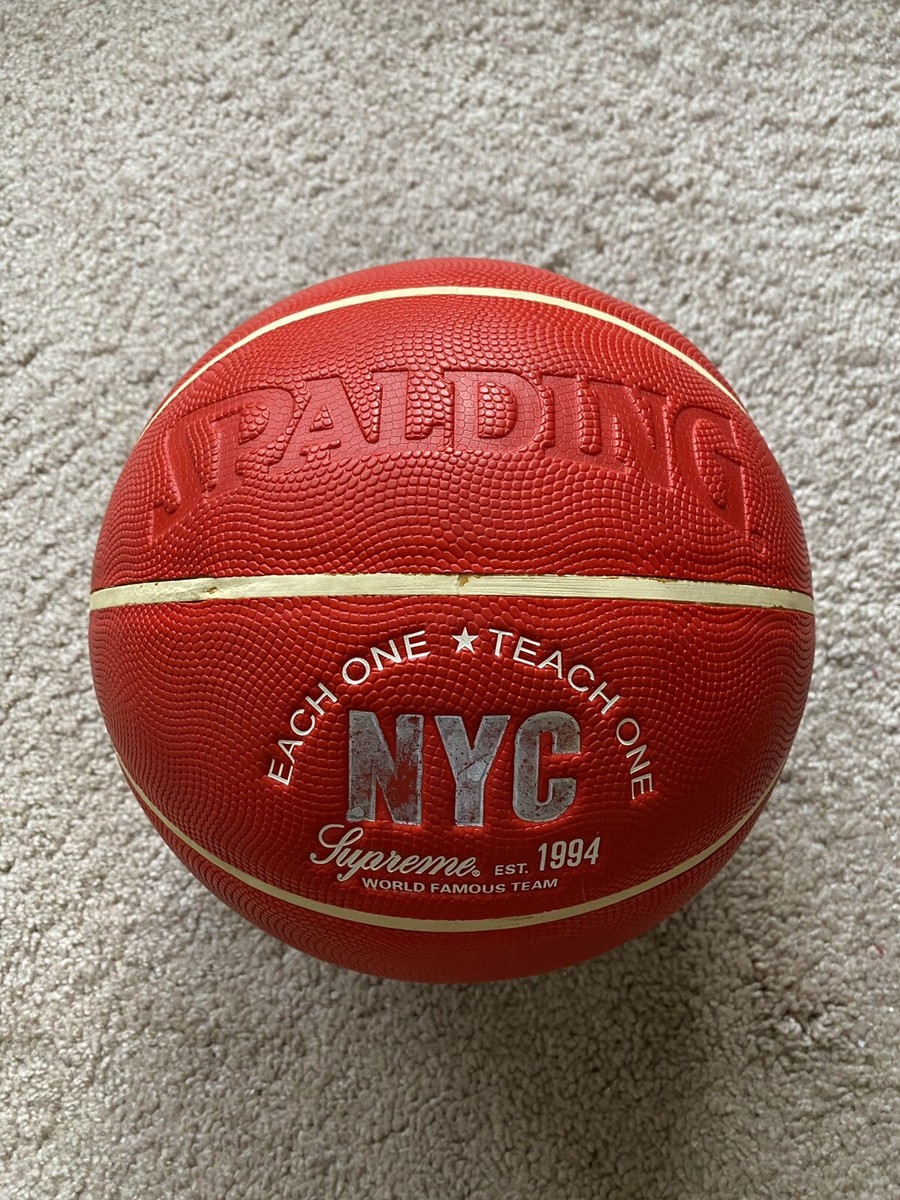 Supreme - Supreme Spalding Basketball シュプリーム Supreme Spalding Mini Basketball Hoop (FW23) - $88