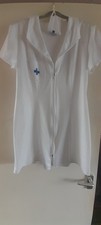 Women’s White Solid Collared Zip Front Short Sleeve nurses dress Size M/L