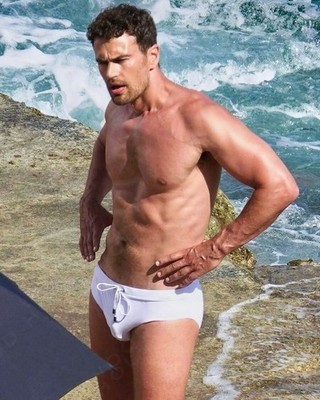 THEO JAMES 8x10 PHOTO WM