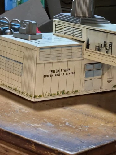 vintage Marx Atomic Cape Canaveral Missile Base playset building