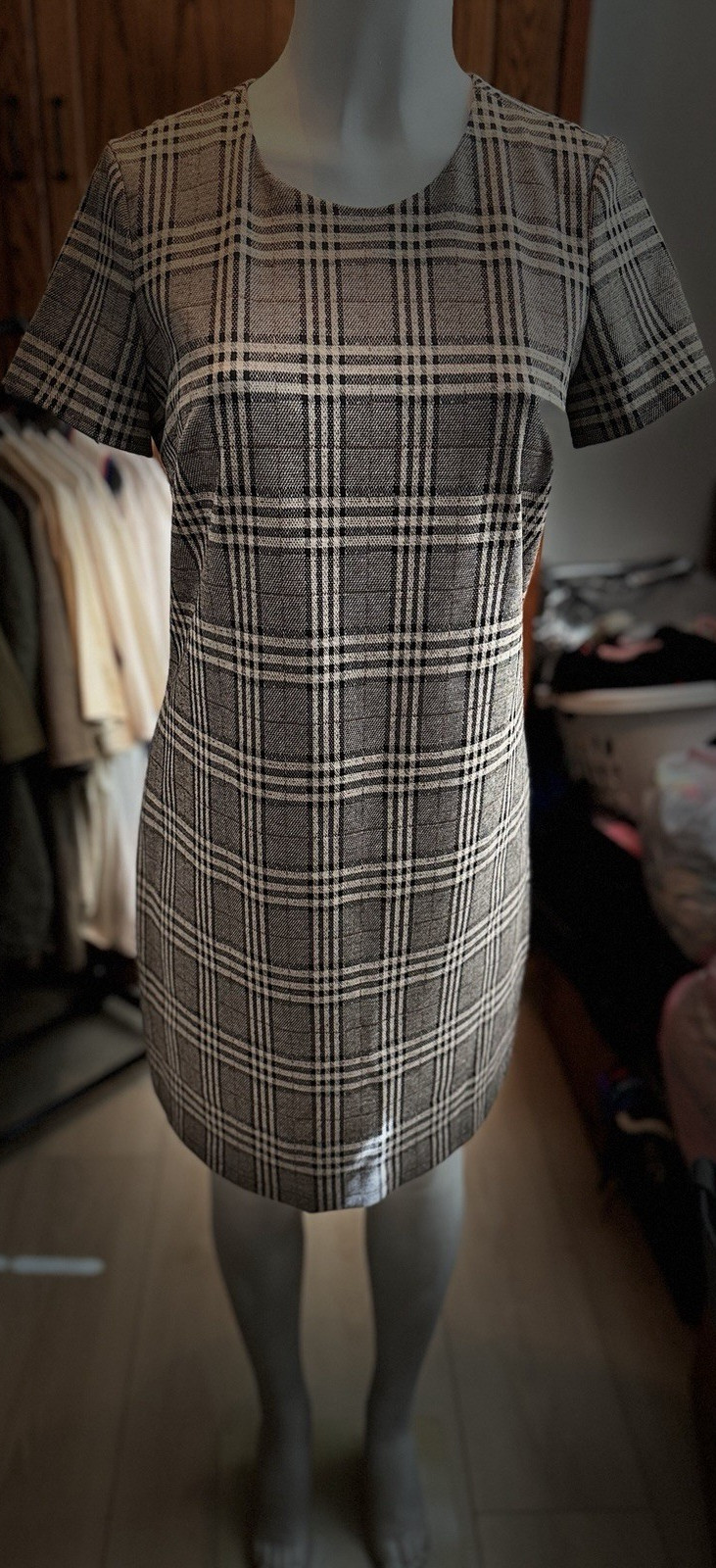 Calvin Klein 8 Plaid Knit Sheath Knee Dress Short Sleeve Round Neck Zip