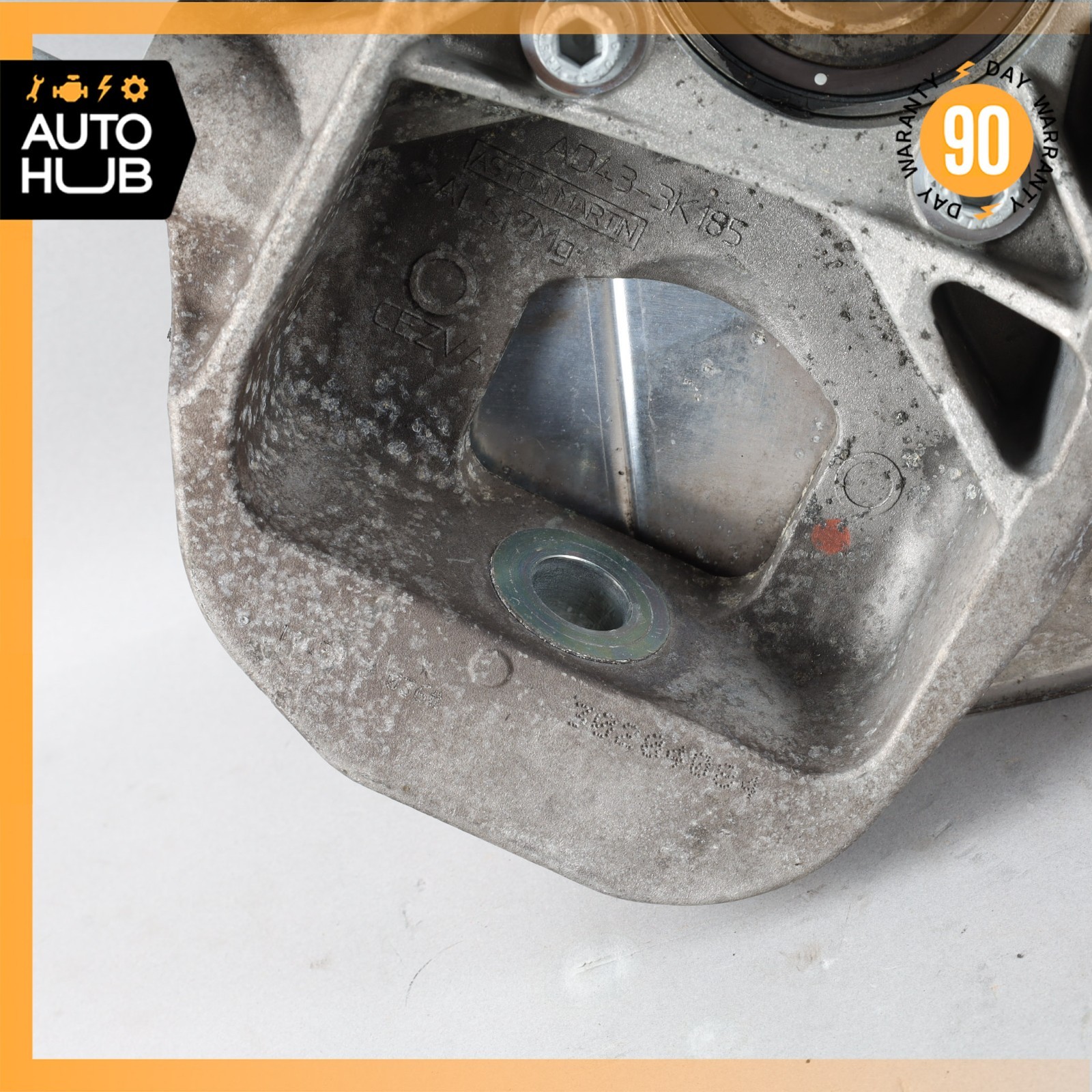 11-17 Aston Martin V8 Vantage Front Left Spindle Knuckle Hub BG333K185AA OEM