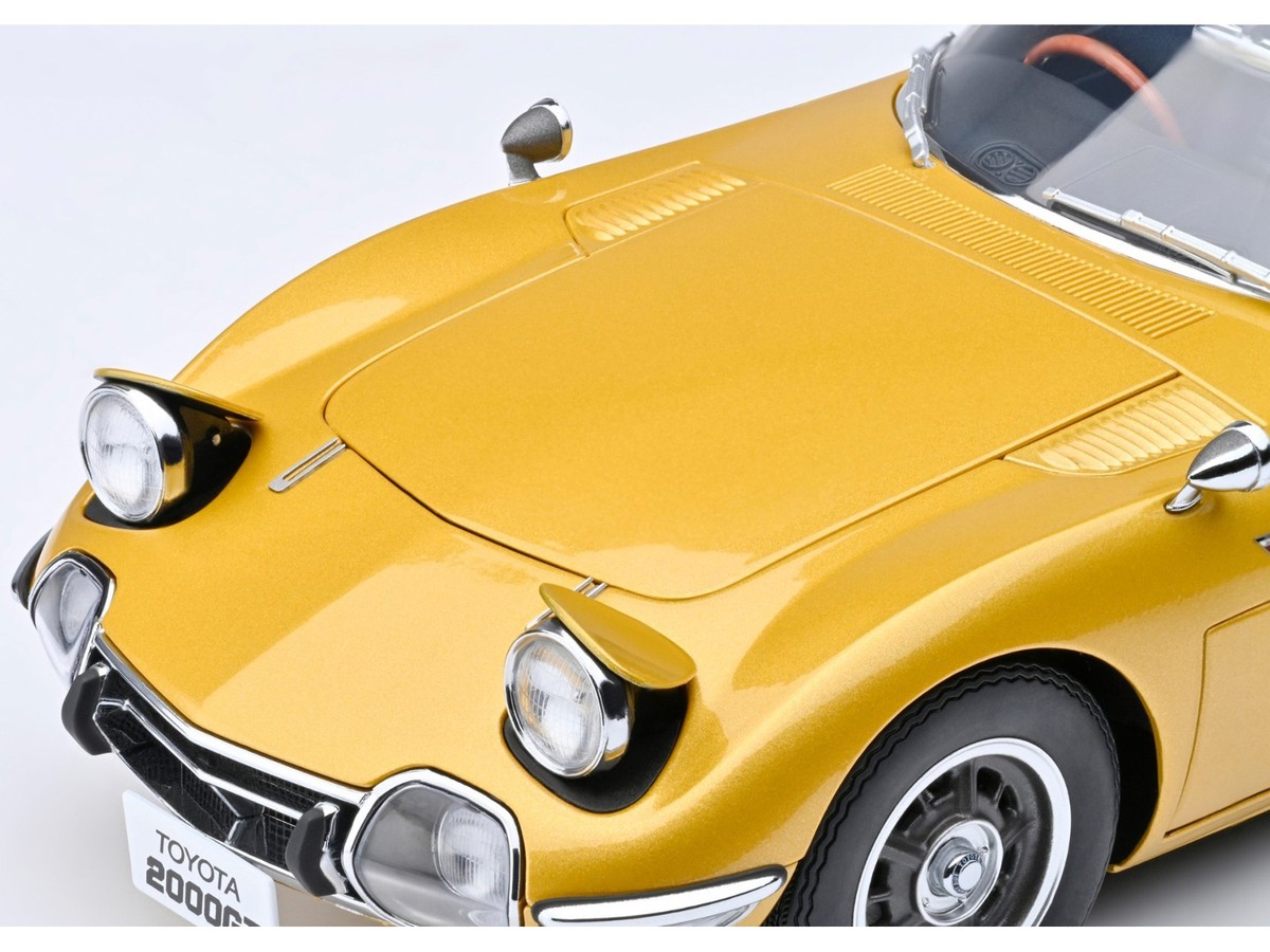 1967 TOYOTA 2000GT RHD GOLD 1/18 MODEL CAR BY AUTOART 79549 | eBay