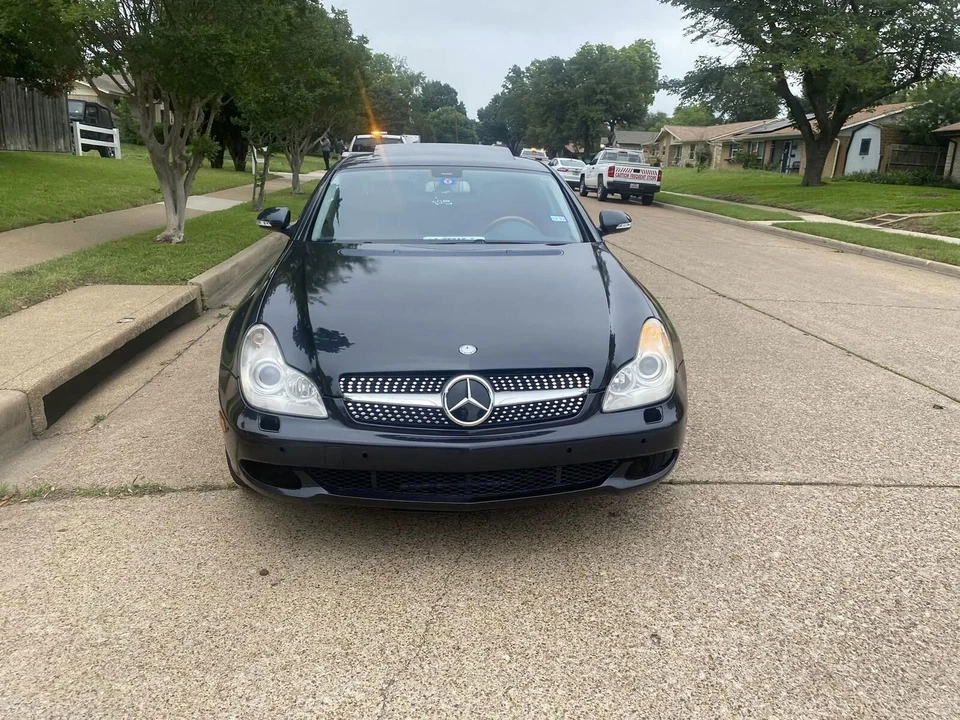 Front Grille W/Star For 2005-2008 Mercedes Benz W219 CLS500 CLS550 Chrome Grill Foto 2 de 4