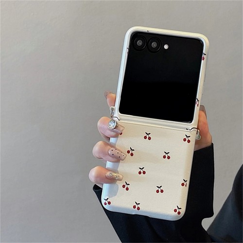 Korean Full Screen Cherry Leather Chain Case For Motorola Razr + 2024 50 Ultra - Picture 8 of 11