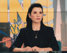 JULIANNA MARGULIES signed Autogramm 20x25cm MORNING SHOW in Person autograph COA