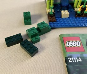 Lego Minecraft The Farm #21114~Retired ~ w/Mini Figs & Instructions - Incomplete