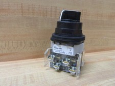 Allen Bradley 800H-JR4B Selector Switch 800HJR4B W/ 2 800T-XA
