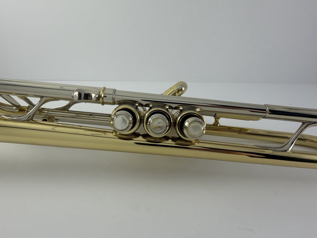 Trumpet BUESCHER “The Aristocrat Custom Built Model 240” by