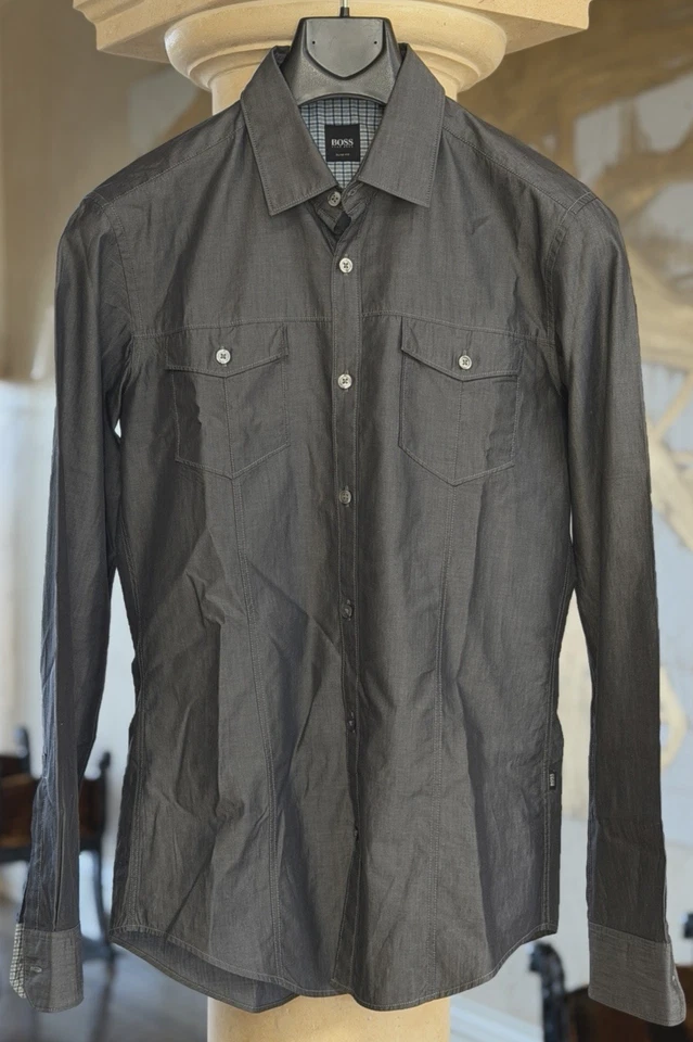 Camisa de vestir Hugo Boss gris con botones para hombre, ajustada PEQUEÑA, COMO NUEVA Foto 2 de 4