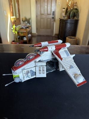 LEGO Star Wars Clone Wars Republic Gunship 75354 Recolor (Commando Artwork)