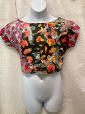 Foiled Grafitti print short sleeve crop top med/large child