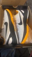 Kobe 6 Protro Playoff Pack White Del Sol