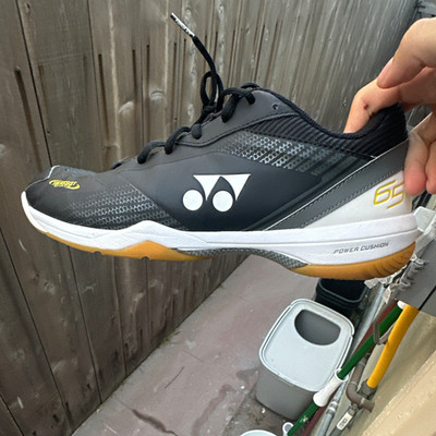YONEX Power Cushion 65 Men s Court Shoes US 12 Medium Black/White Non-Marking