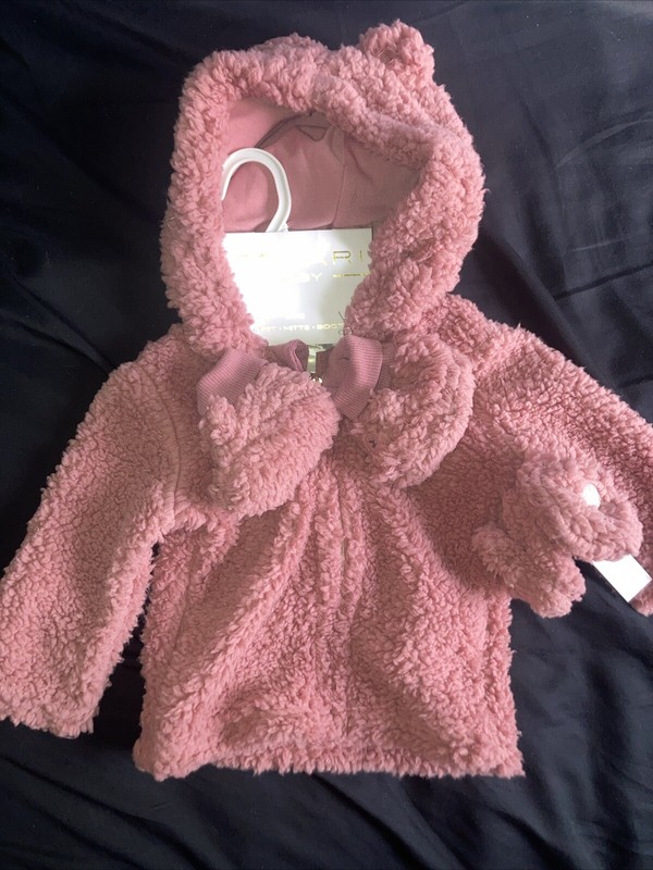 NWT! Tahari Baby Three Piece Set Coat Shoes Gloves Pink Fur 6-9 Months