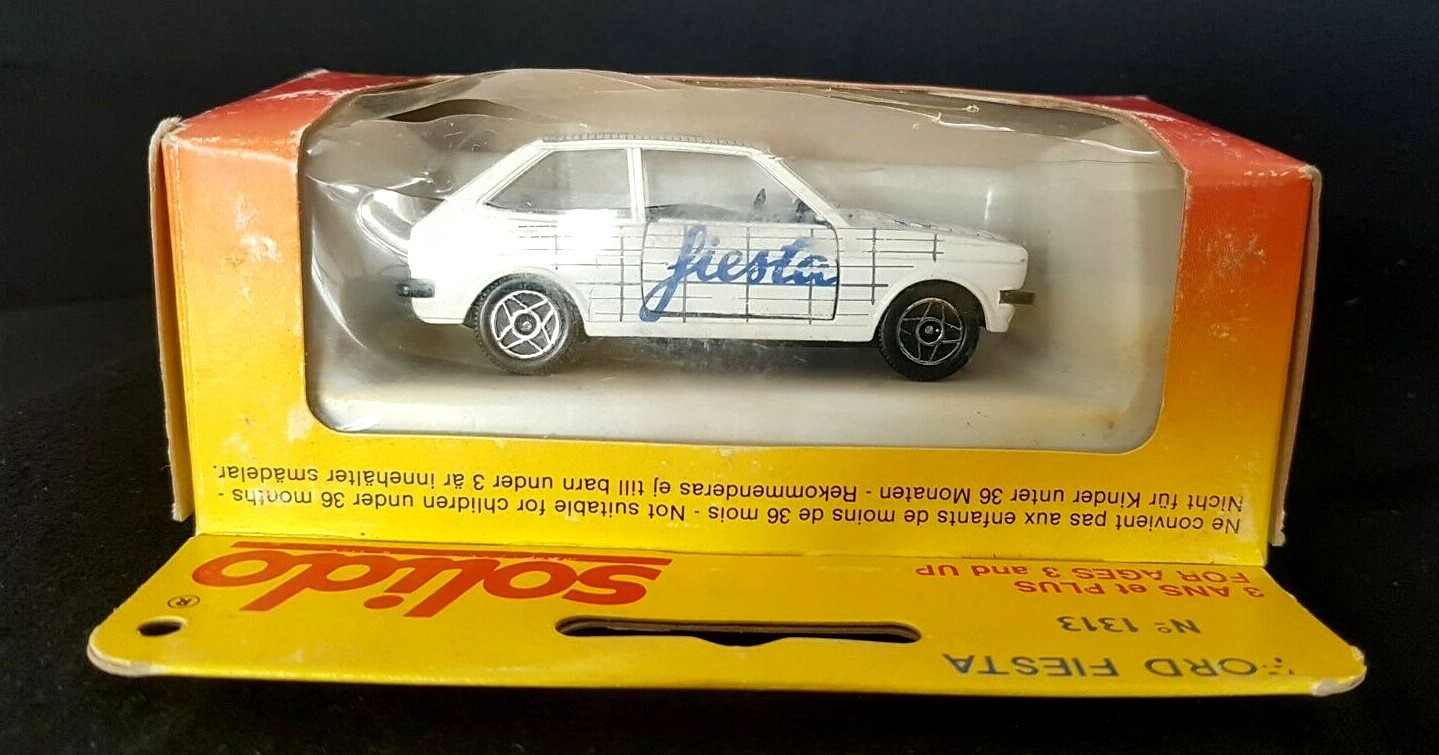 Miniature Solido Ford Fiesta vintage en metal 1/43 fabriquee en France